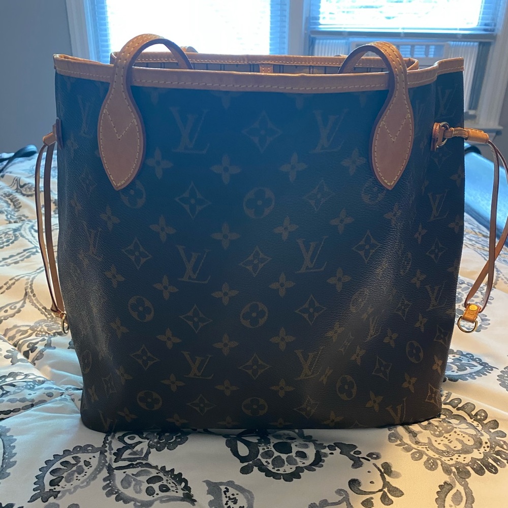 Louis Vuitton Monogram Neverfull mm